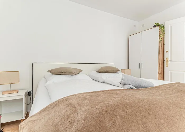Beautiful 1br Apt, 10 Min To Westbahnhof Διαμέρισμα Βιέννη
