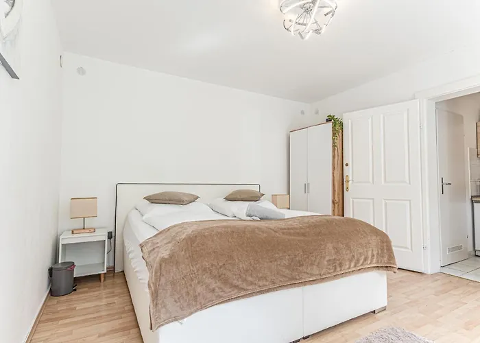 Beautiful 1br Apt, 10 Min To Westbahnhof Διαμέρισμα